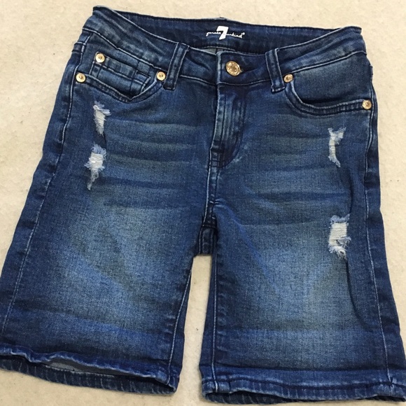 7 For all Mankind girls’ denim shorts - Picture 2 of 5